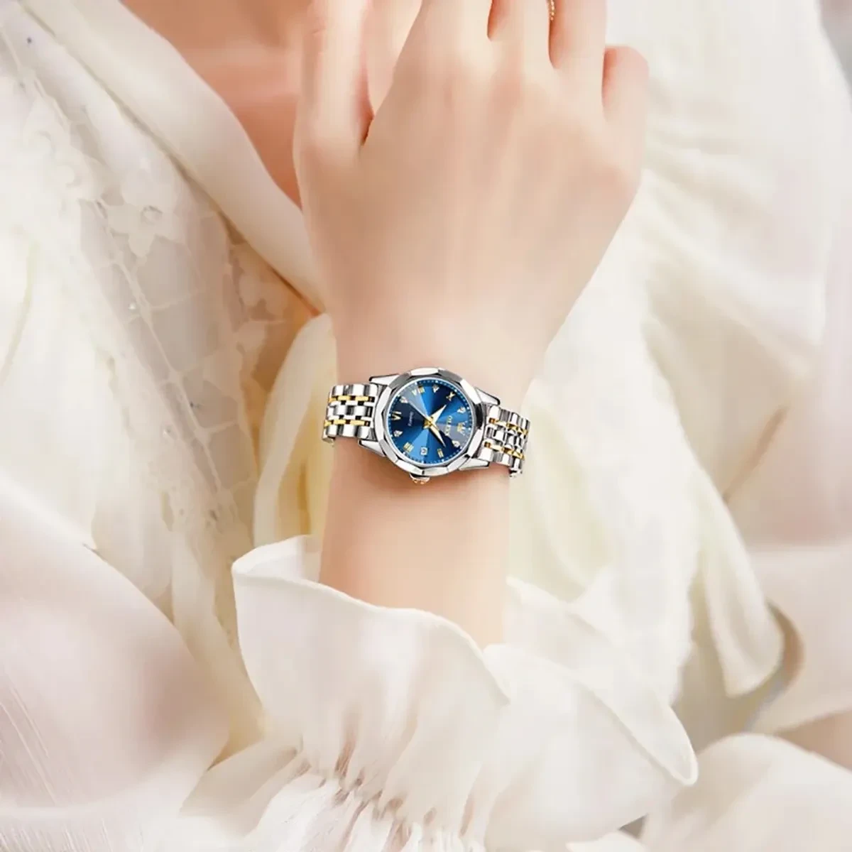 WOMEN OLEVS MODEL 9931 TOTON AR DIAL BLUE WOMEN WATCH - PUSH LOCK + এক পিস ব্যাটারি ফ্রি - Image 3