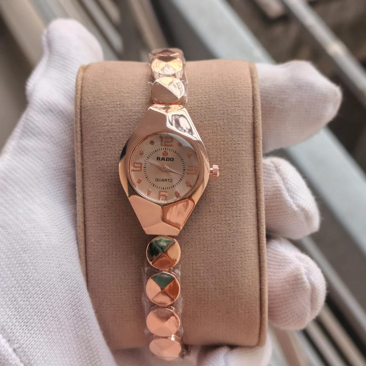 Rado Ladis Watch Model 5590 Chain Rose Golden Dial 12, .6 , Colour Watch Ladis - Image 4