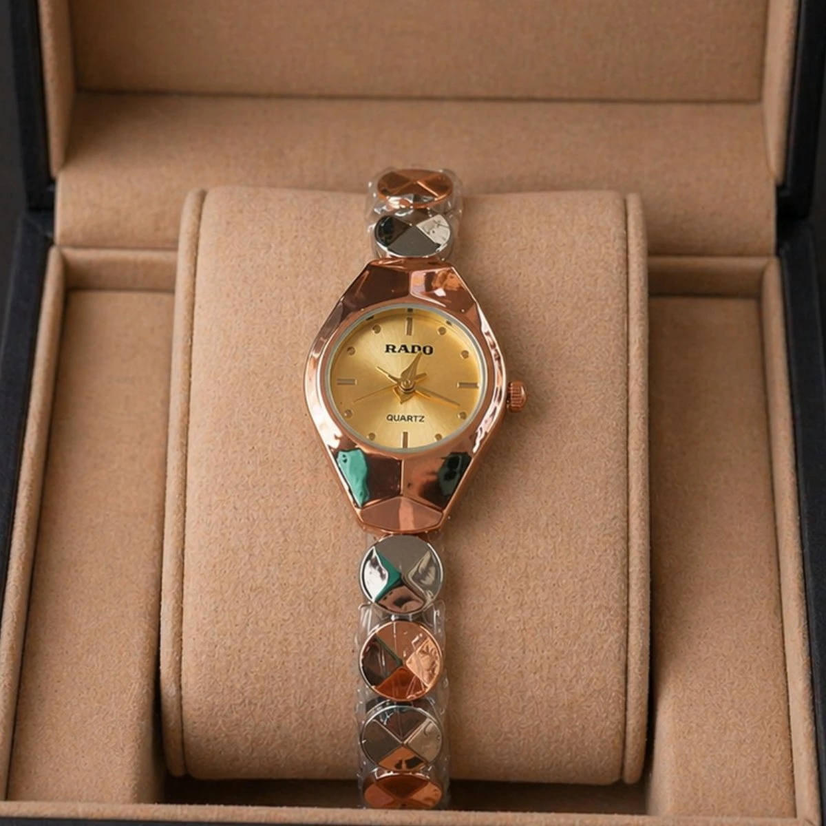 Rado Ladis Watch Model 5590 Chain Rose Golden Or Silver Dial Golden Colour Ladis Watch - Image 3