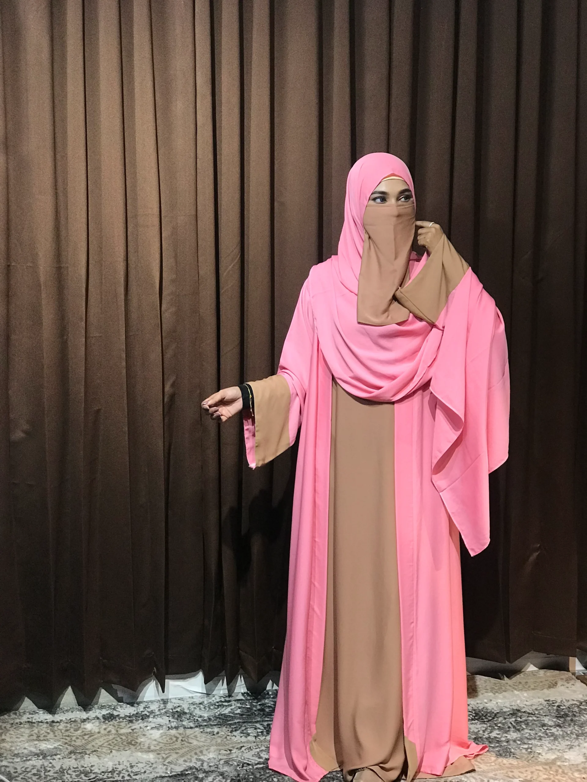 Premium Sabeen Abaya/Koti (Pink)