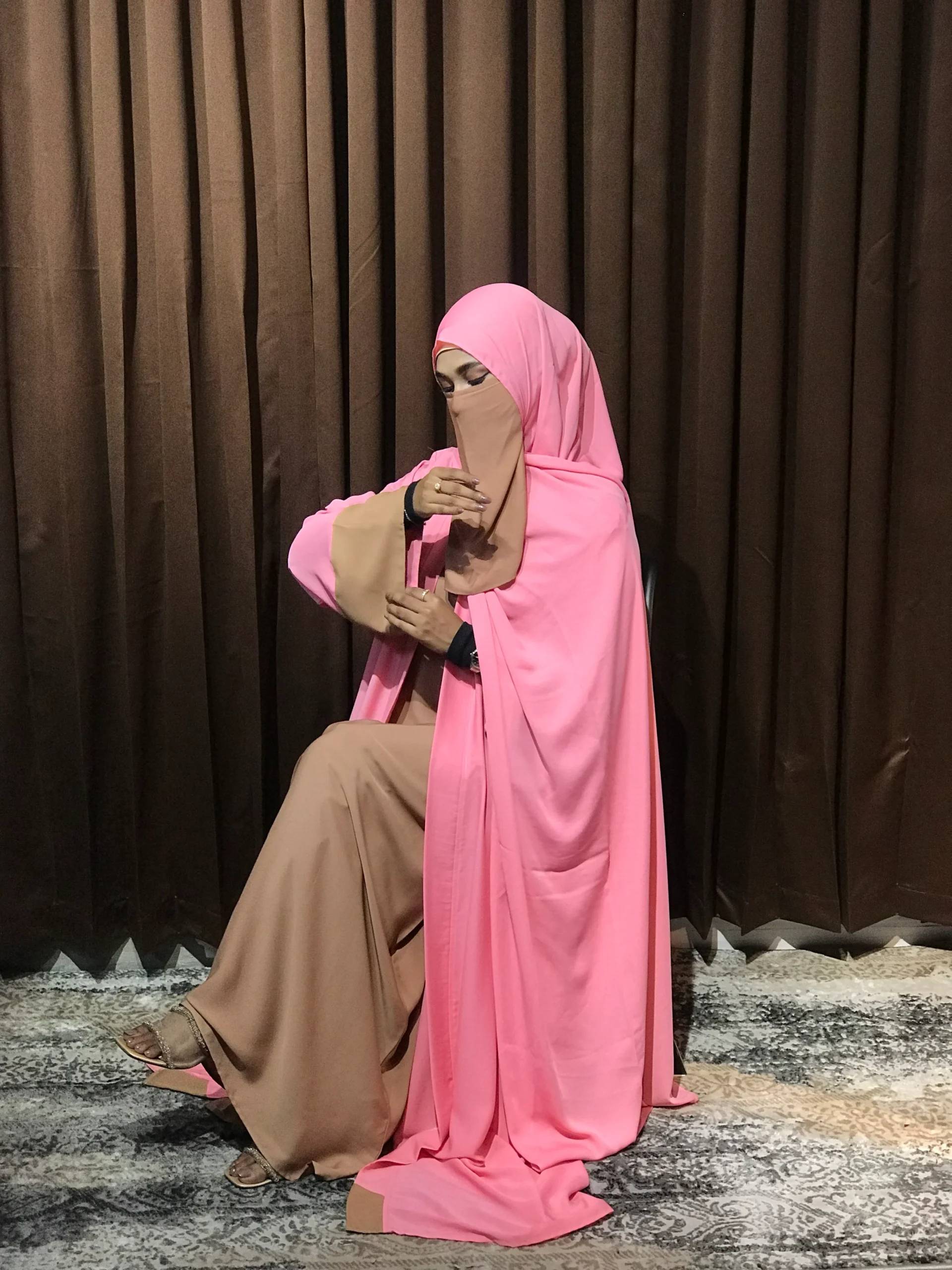 Premium Sabeen Abaya/Koti (Pink) - Image 2