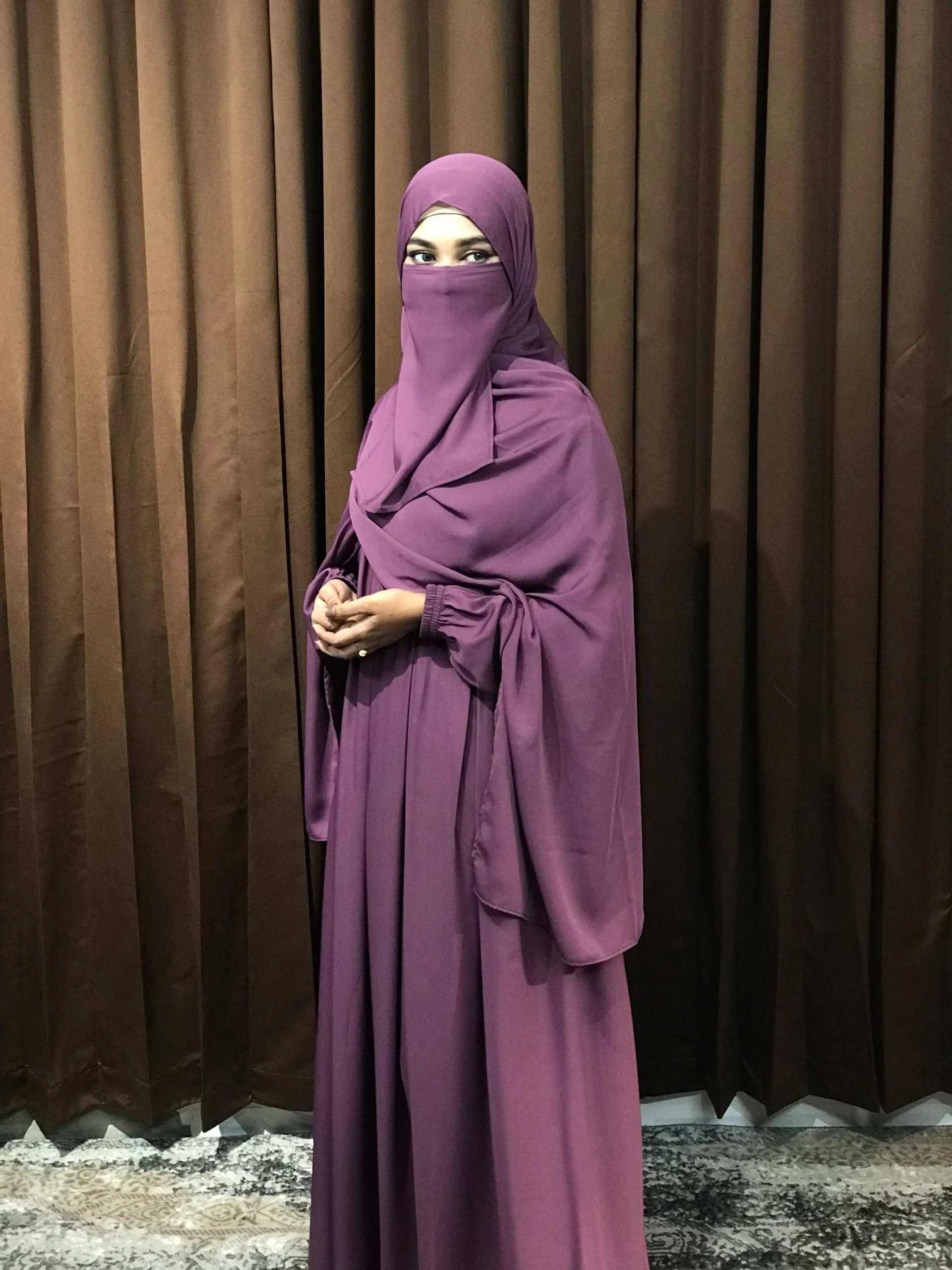 Women’s Regular Borka (Onion)