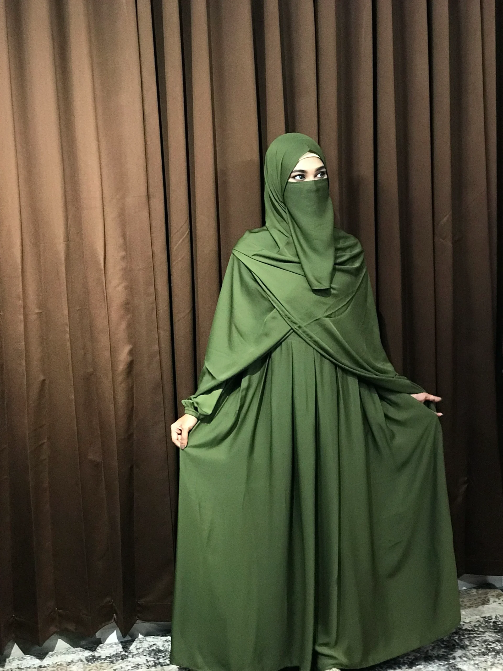 Women’s Regular Borka (Olive)