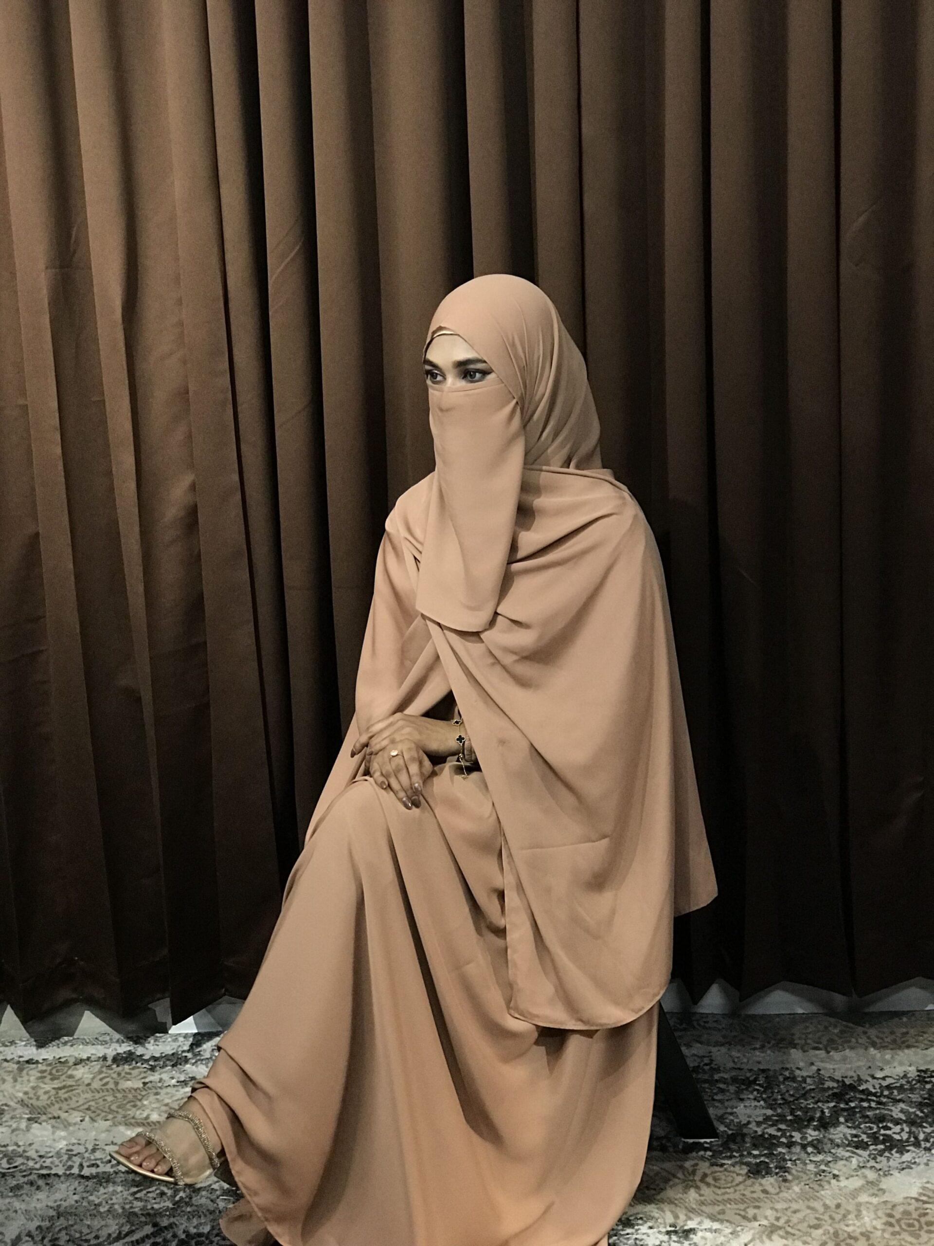 Women’s Regular Borka (Camel)