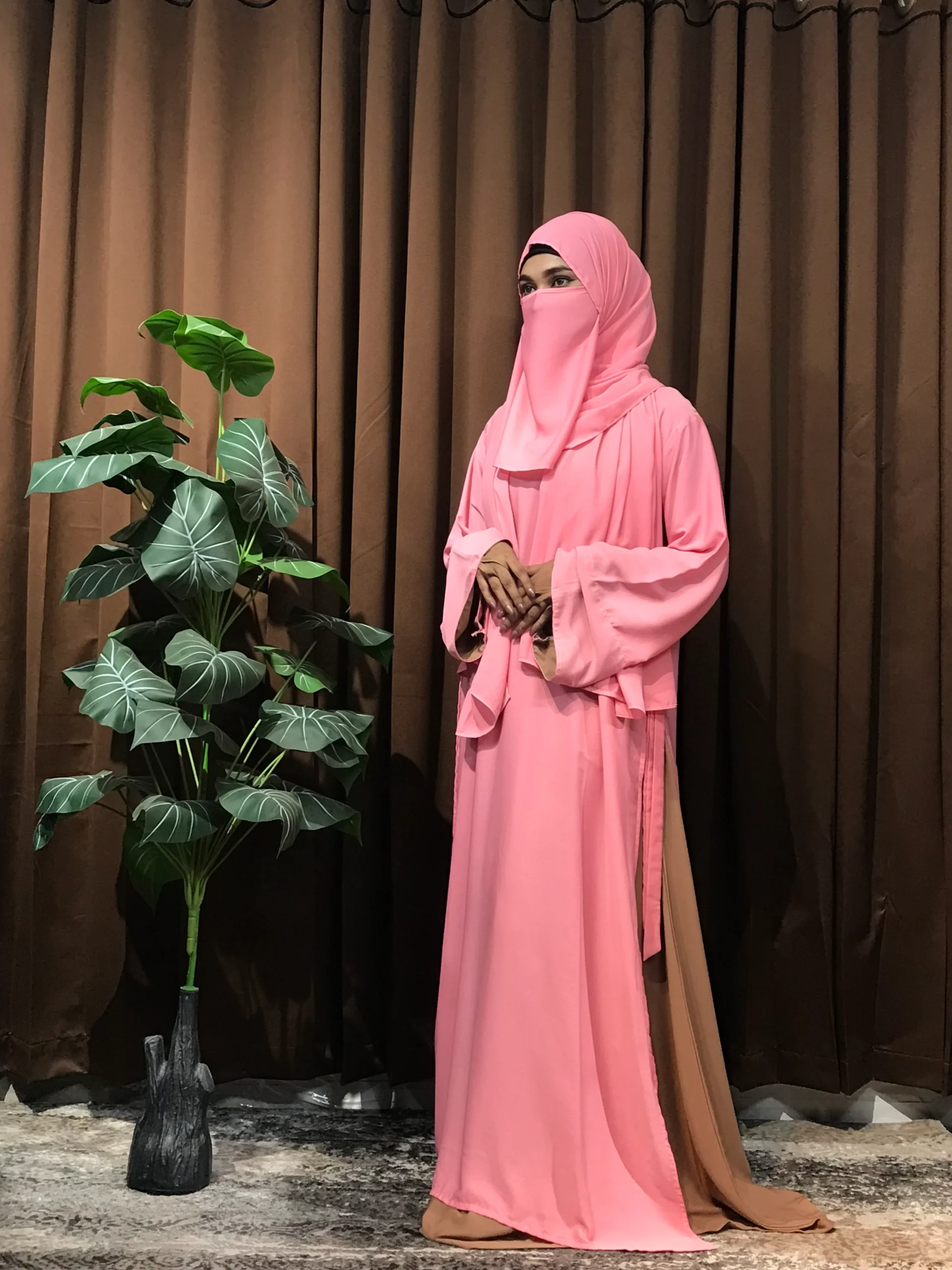 Premium Turkish Aksaa Abaya (Pink)